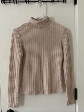 Women's Ribbed Turtleneck Shirt- Cream